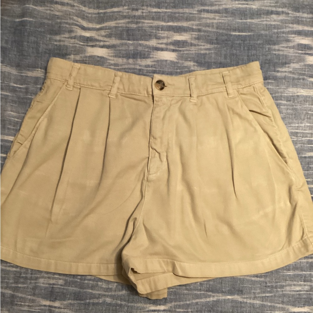 Free People Billie chino Beige Pleated Shorts